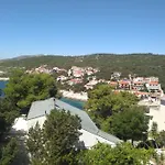 Planika 1 Zavalatica
